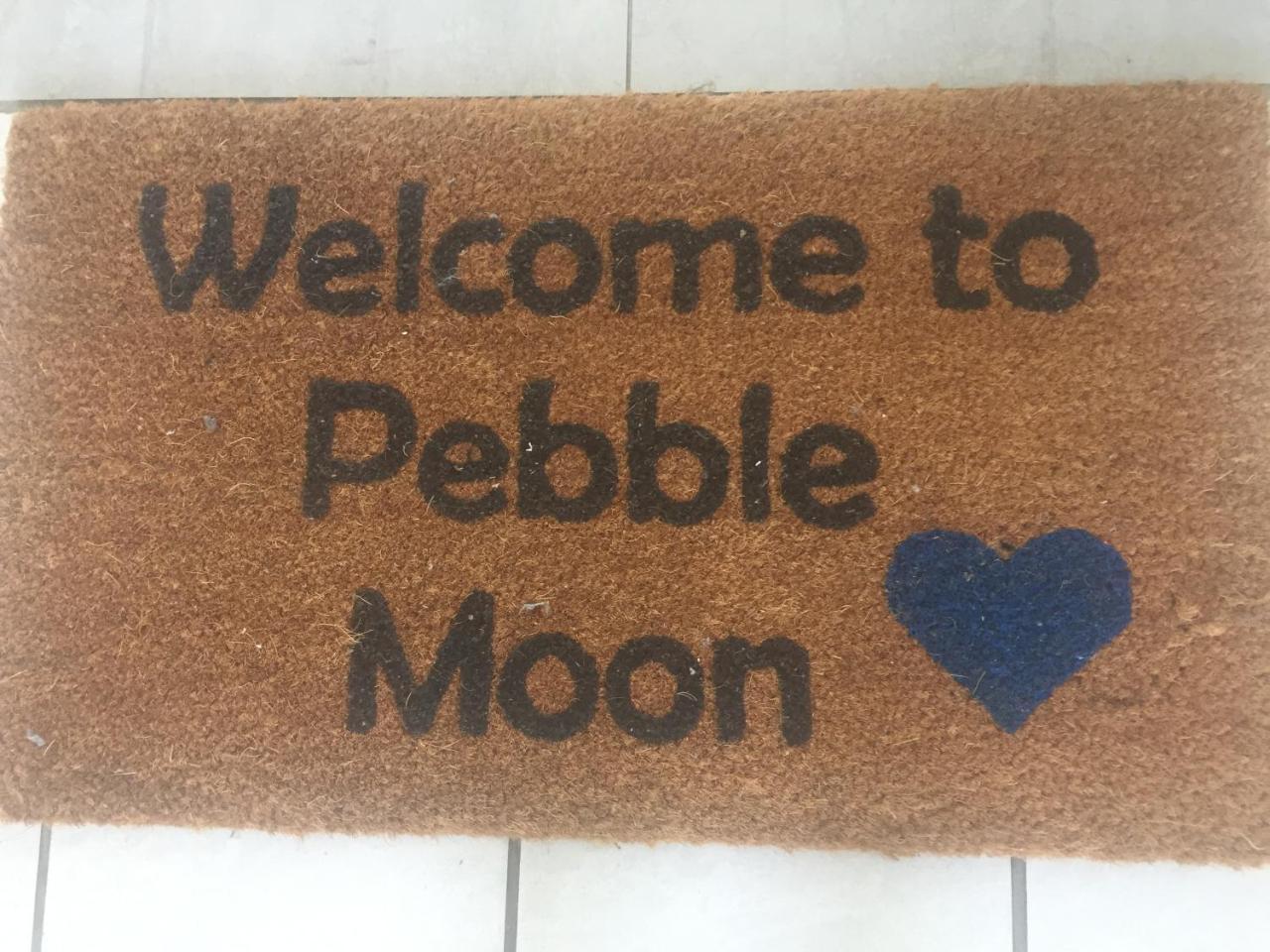 Pebble Moon Holiday Flat Strand Eksteriør bilde